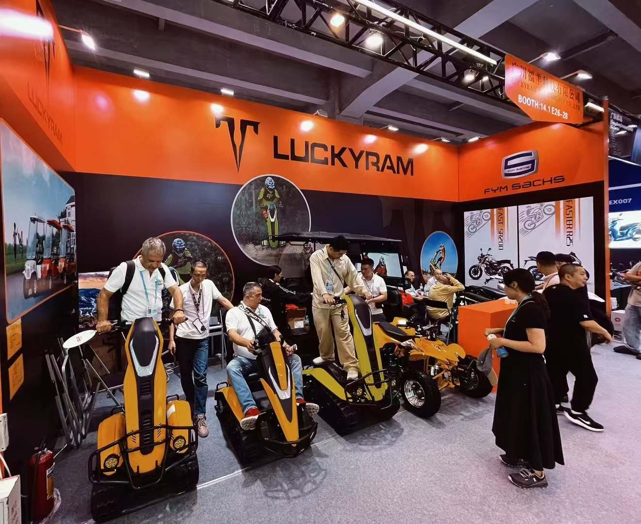 Luckyram ATVS fanger øjne af udenlandske købere på 136. Canton Fair